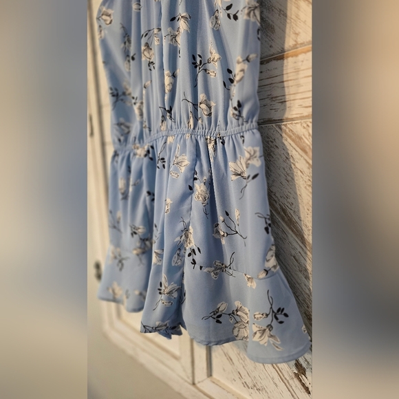 Floral Blue Romper Womens Size M - Picture 4 of 8
